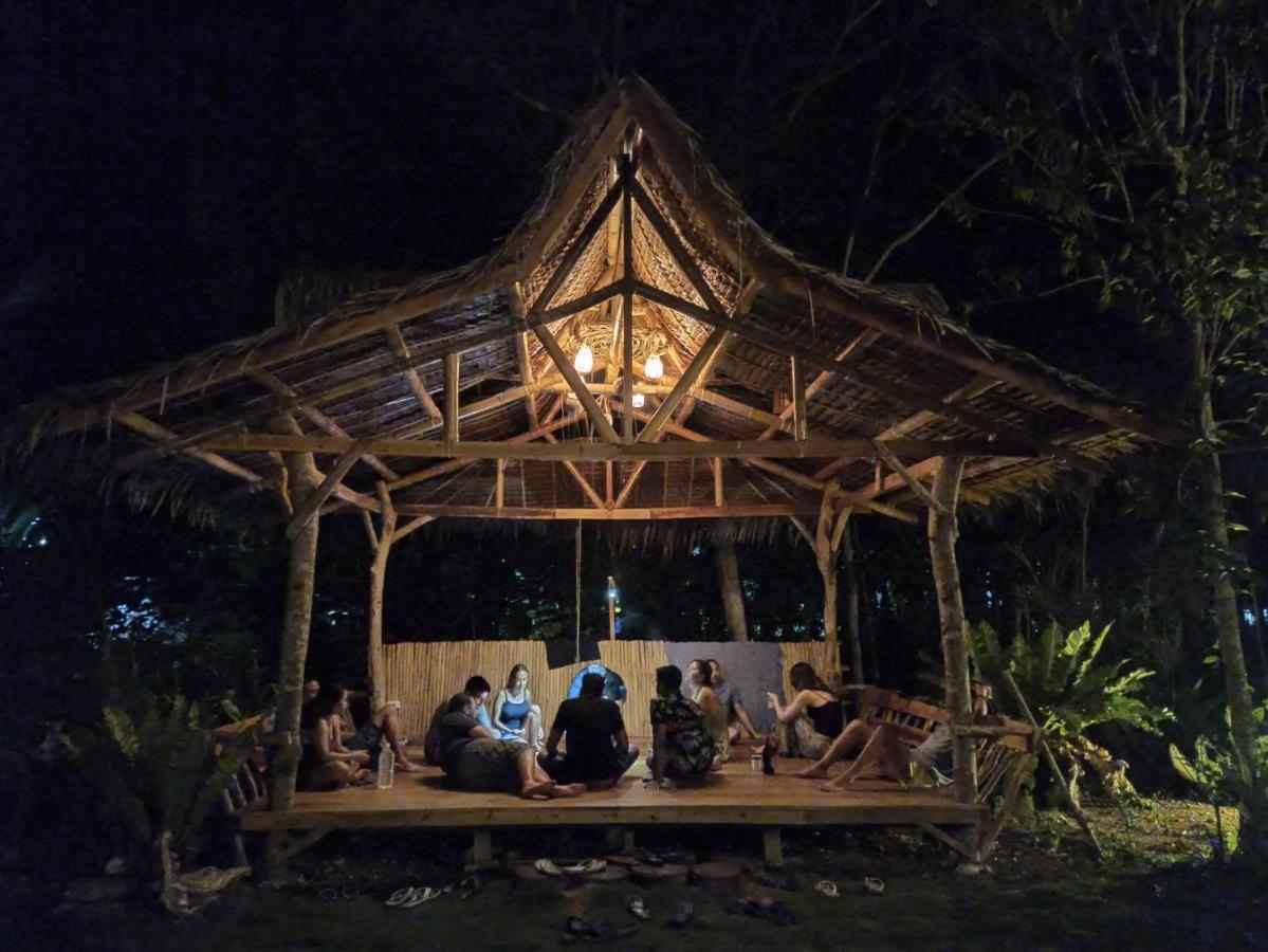 Peaceland Hostel ปางเลา ภายนอก รูปภาพ